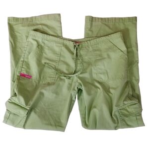 Scrub Lovers size small green pants